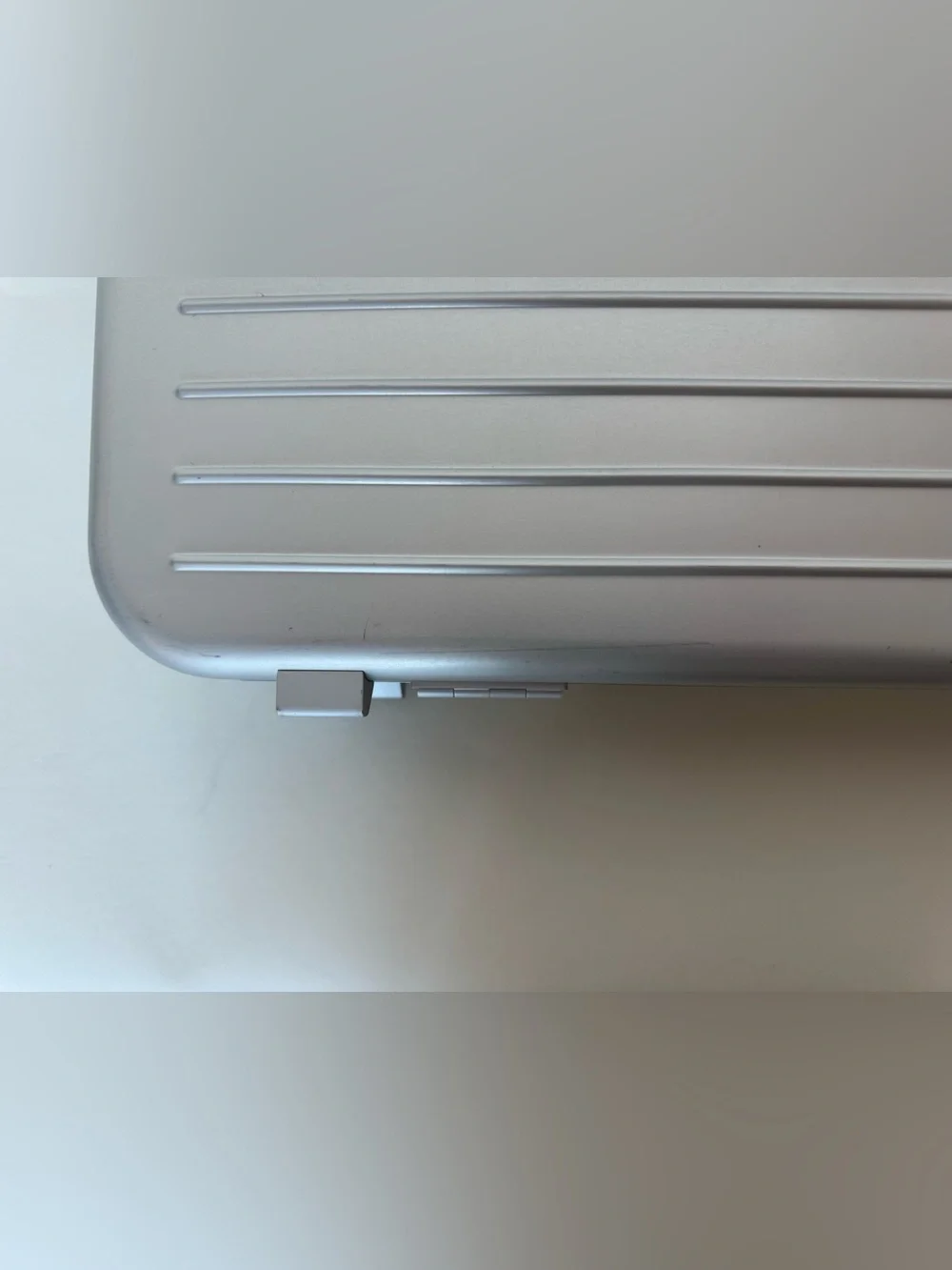 rimowa briefcase